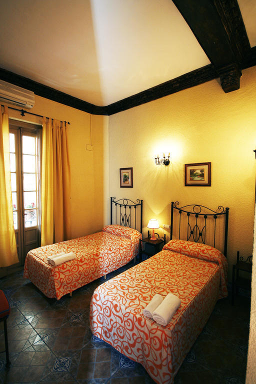 Hostal Van Gogh Sevilla Rom bilde