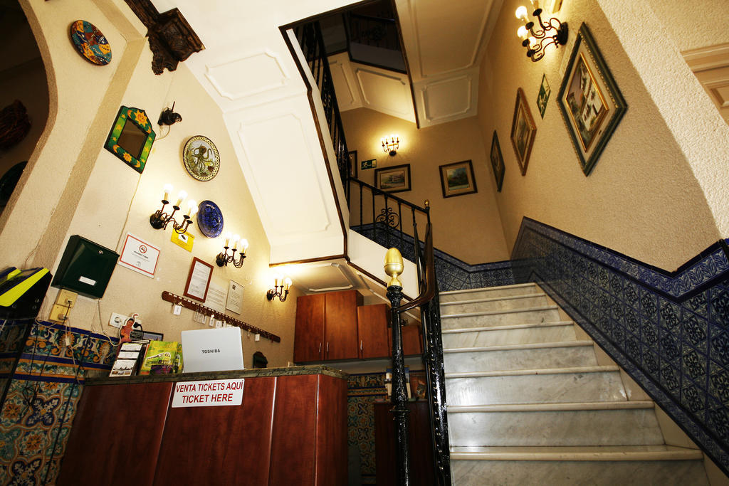 Hostal Van Gogh Sevilla Eksteriør bilde