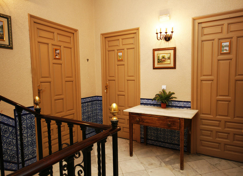 Hostal Van Gogh Sevilla Eksteriør bilde