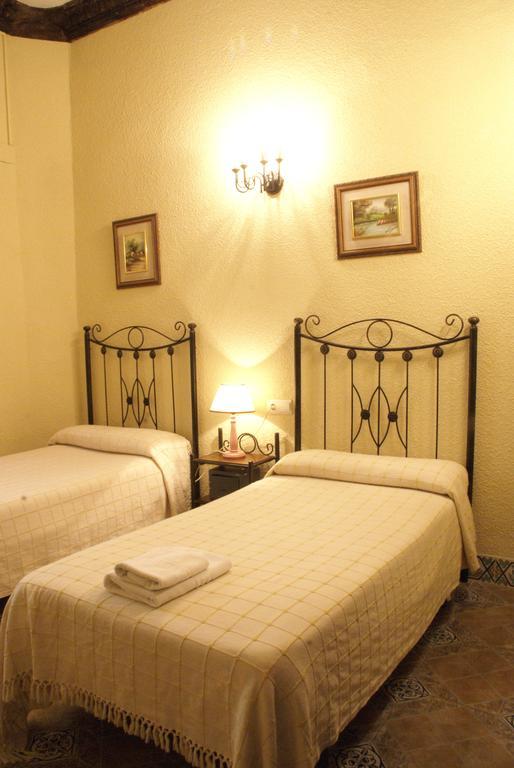 Hostal Van Gogh Sevilla Eksteriør bilde